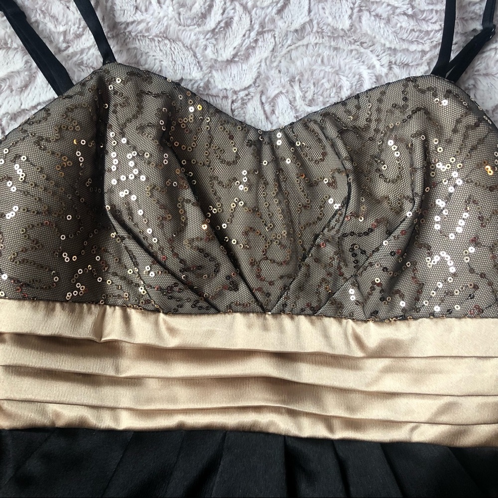 A. Byer 7 black and gold dress w gold sequins - Picture 13 of 15